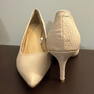 Classic Beige Pumps